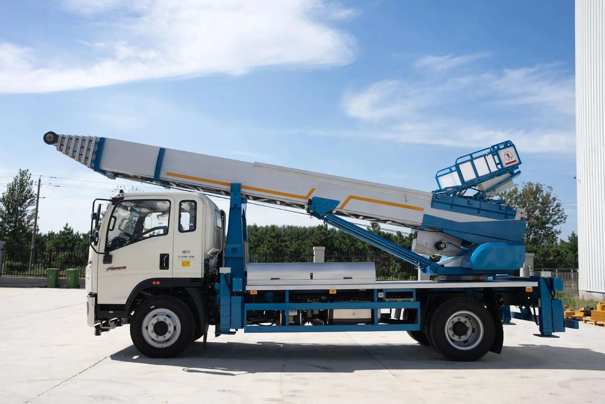 万源云梯上料车租赁费用