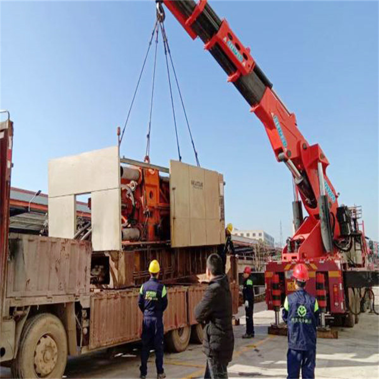 万源折臂随车吊出租