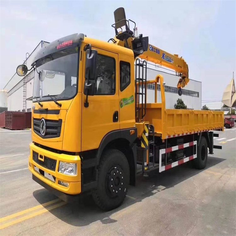 万源附近找一辆随车吊出租