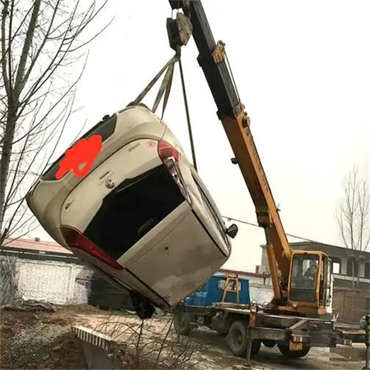 万源随时待命，吊车24小时道路救援服务全解析