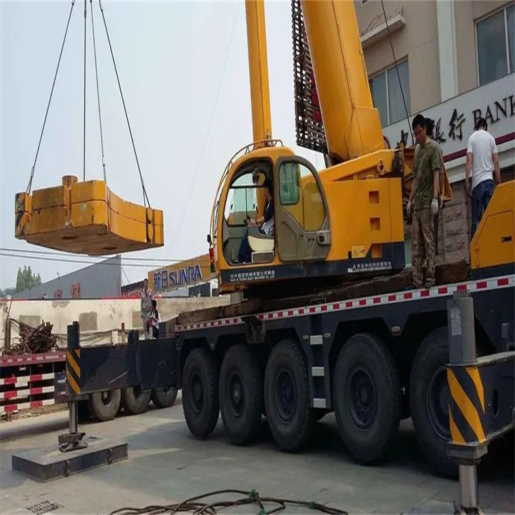 万源吊车怎么吊玻璃